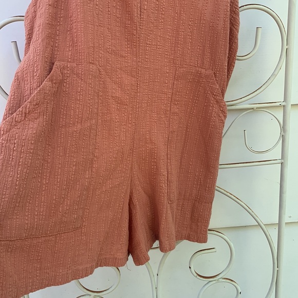 Linen Romper - Picture 3 of 4